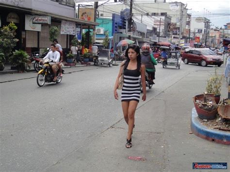 Exploring Filipina Women On The Streets Of Manila